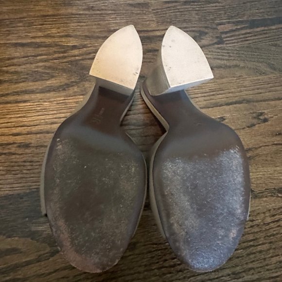 Mercedes Castillo Izar High Asymmetrical Leather Mule Heels Size 8/38 - Picture 3 of 5